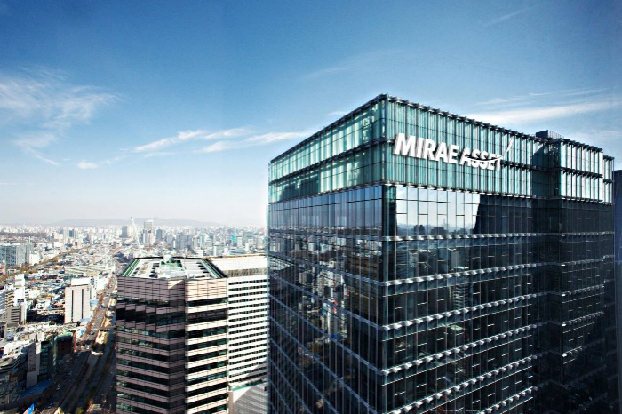 Mirae　Asset　Center　1,　headquarters　of　Mirae　Asset　Financial　Group　in　Seoul　(Courtesy　of　Mirae　Asset) 