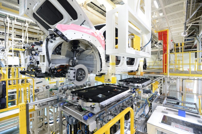 Kia EV9 battery assembly line at Kia Autoland Gwangmyeong