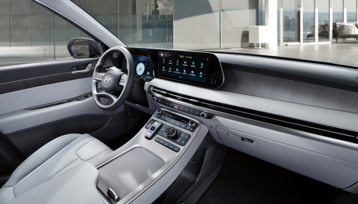 The　Hyundai　Palisade　2024's　new　interior　color,　Cool　Gray