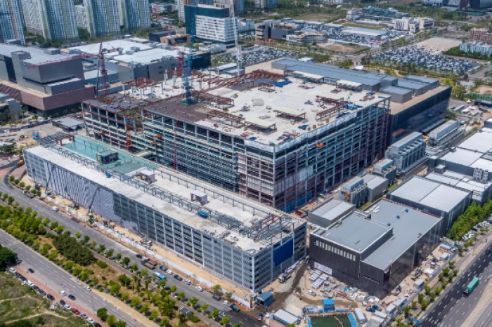 Samsung　Biologics'　fourth　manufacturing　plant　(Courtesy　of　Samsung　Biologics)