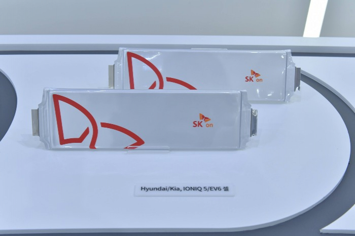 SK　On　cells　for　Hyundai　IONIQ　5　and　Kia　EV6　(Courtesy　of　SK　On)