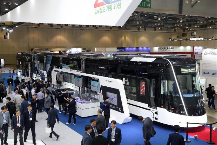 Hyundai　Rotem　reveals　actual　product　of　hydrogen-powered　train