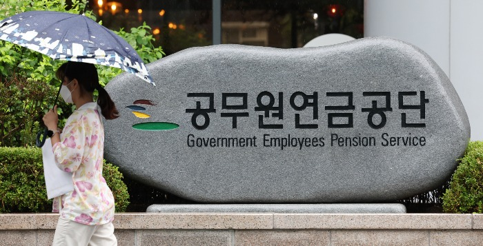 Alternatives account for 35% of GEPS’ assets under management of .5 billion