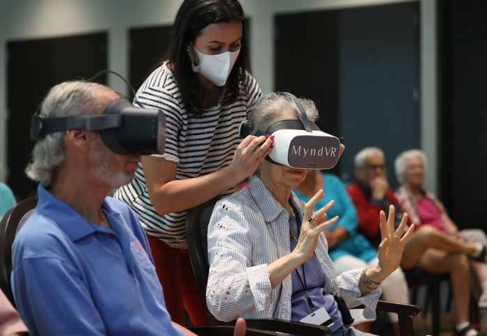 Virtual reality (VR) headsets