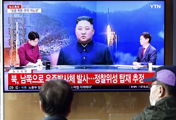 ▲People watched a report about a suspected ballistic missile launch by North Korea earlier this year. PHOTO: KYODONEWS/ZUMA PRESS