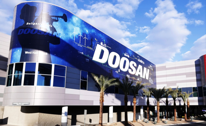 Doosan　is　a　leading　Korean　construction　equipment　maker