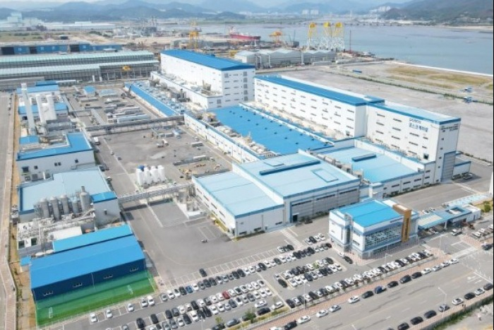 POSCO　Future　M's　cathode　material　plant　in　Gwangyang,　about　300　km　south　of　Seoul