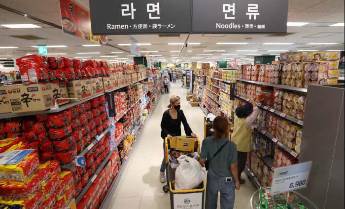 Nongshim aims for the top position in the US instant noodle market by 2030