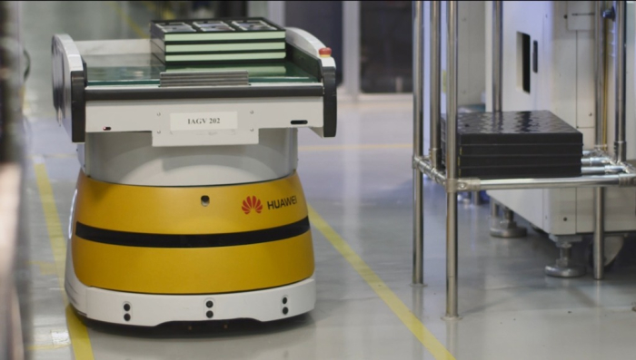Huawei Technologies Co.’s smartphone production line in China (File photo, courtesy of Huawei)
