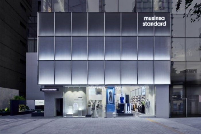 Musinsa　Standard　store　in　Seoul　(Courtesy　of　Musinsa)