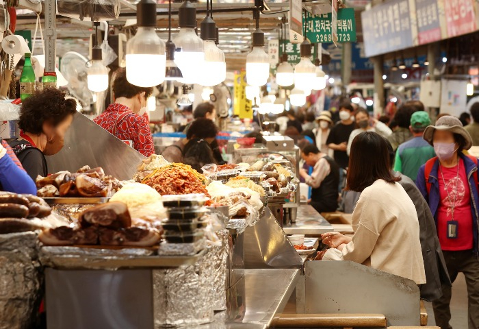 A　traditional　market　in　South　Korea