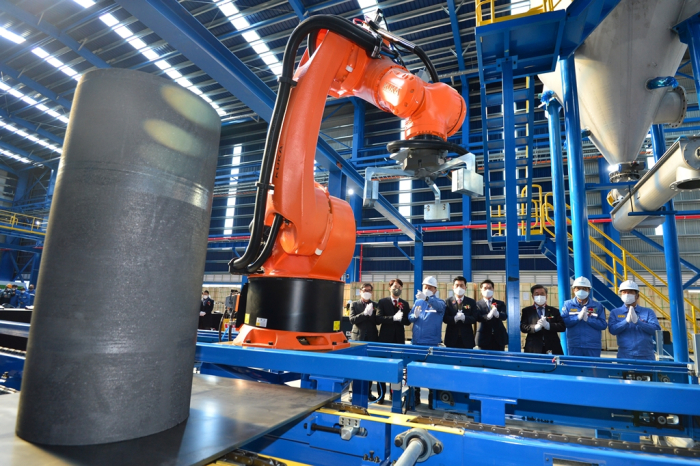POSCO　Future　M's　new　plant　in　Pohang　produces　synthetic　graphite　for　anode　materials