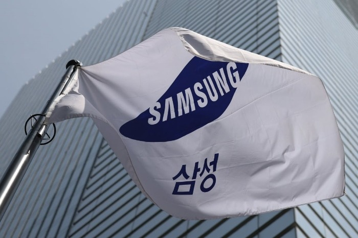 Samsung Elec shares regain momentum after narrower chip loss in Q2
