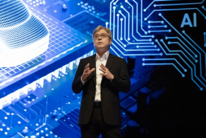 Choi　Siyoung,　the　president　&　general　manager　of　the　foundry　business　in　Samsung　Electronics’　DS　Division,　speaks　at　Samsung　Foundry　Forum　2023　and　Samsung　Advanced　Foundry　Ecosystem　(SAFE)　Forum　2023　on　July　4,　2023　(Courtesy　of　Samsung　Electronics)