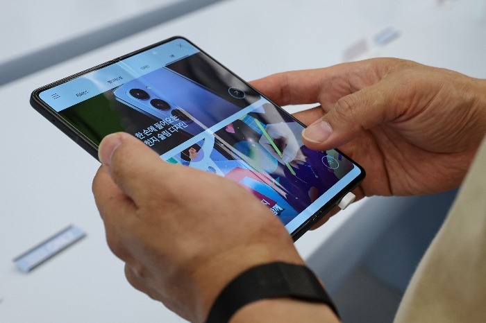 Samsung　Galaxy　Z　Fold　5　(Courtesy　of　Samsung　Electronics)