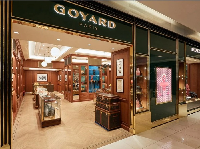 Goyard Pouch, Shop The Largest Collection