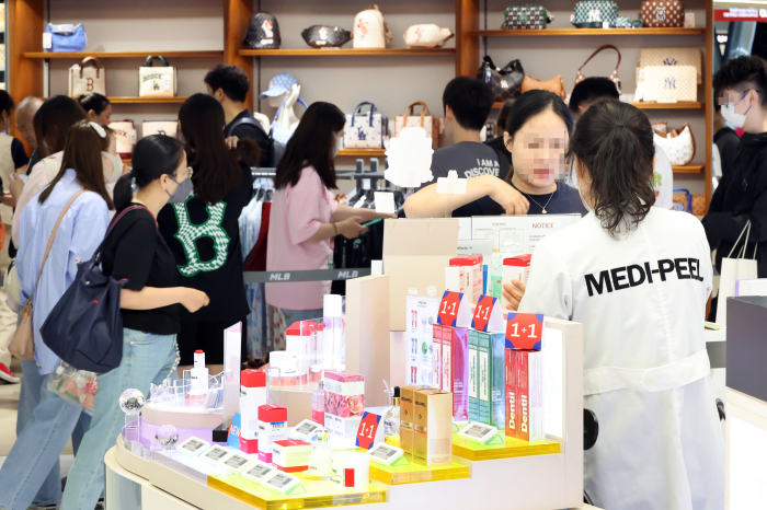 Lotte Duty Free Myeongdong in Seoul