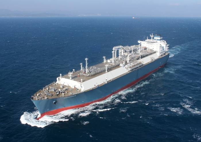 A　floating　storage　regasification　unit　built　by　HD　Hyundai　Heavy　Industries,　an　affiliate　of　HD　Hyundai　Global　Service　(File　photo,　courtesy　of　HD　Hyundai　Heavy　Industries)