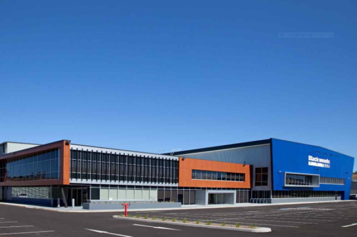 Logistics center of safety products supplier Blackwoods in Australia (Courtesy of Heitman)