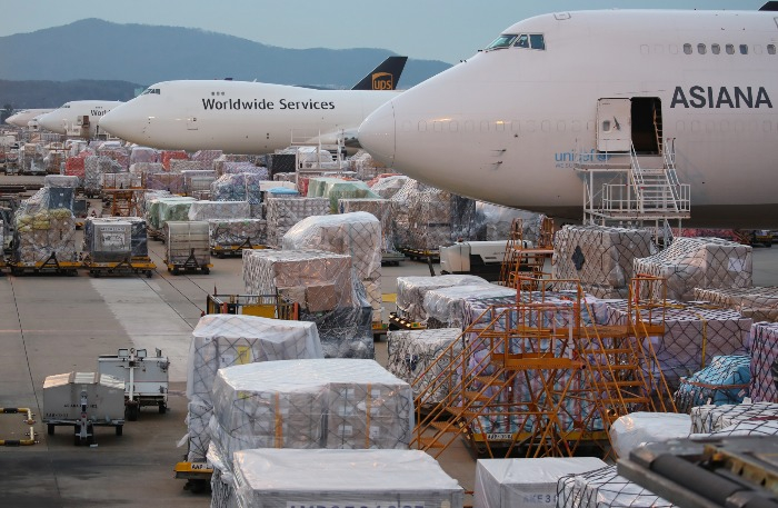Asiana　Airlines'　cargo　aircraft