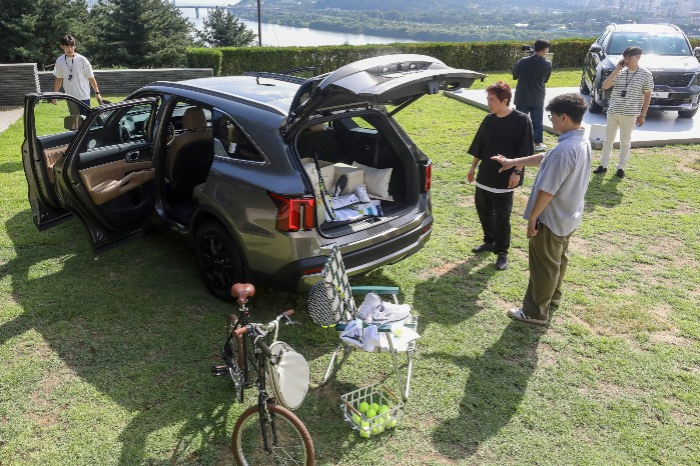 Kia　releases　restyled　mid-sized　SUV,　its　facelifted　'new　Sorento'