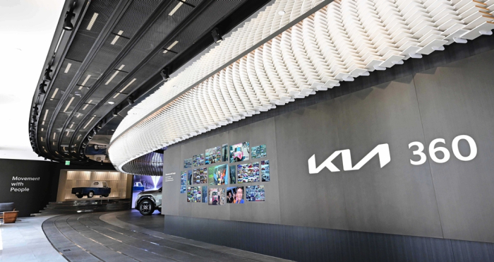 Kia's　360　Brand　Experience　Center　in　Gangnam,　Seoul