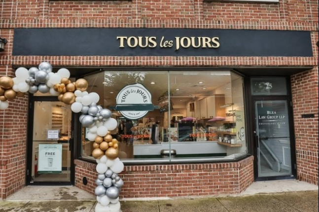 The 100th store of Tous les Jours in the US near Manhattan, New York