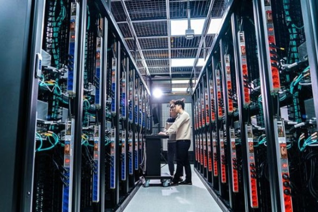 SK Telecom to enter generative AI market with large language model