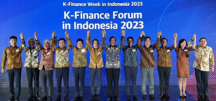 South　Korean　banks　and　other　financial　services　firms　hosted　the　K-Finance　Forum　in　Indonesia　on　Aug.　11