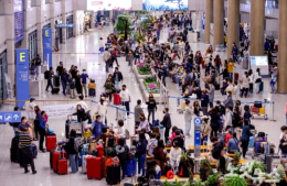 Foreign visitors to S.Korea in July surpass 1 mn post-COVID-19 