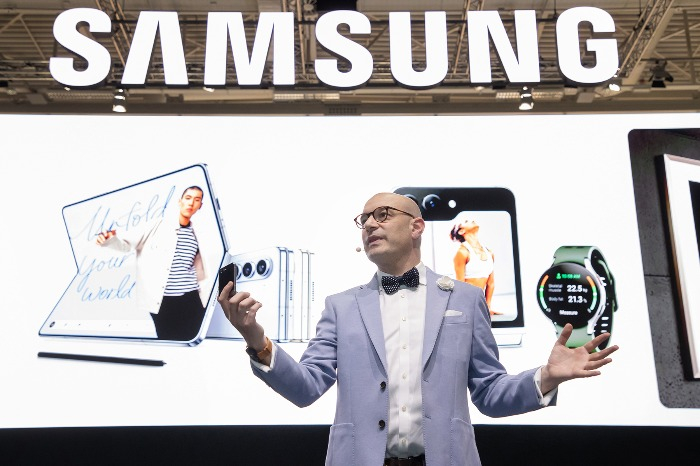 Samsung Galaxy Z foldables set early sales record in Europe