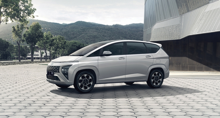 The Hyundai Stargazer produced in Indonesia
