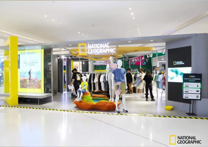 National　Geographic　pop-up　store　in　Beijing　(Courtesy　of　The　Nature　Holdings)