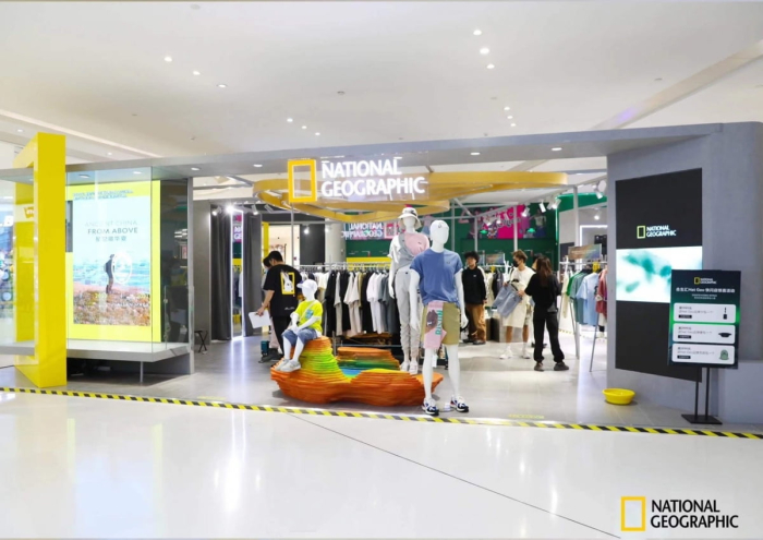 National Geographic pop-up store in Beijing (Courtesy of The Nature Holdings)