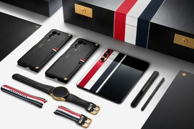 Samsung　releases　Galaxy　Z　Fold5　Thom　Browne　edition