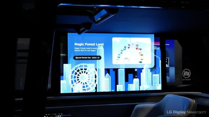 LG Display's 55-inch transparent automotive display (Courtesy of LG Display)