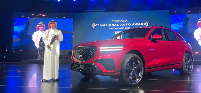 Hyundai's　Genesis　GV70　on　display　during　a　2021　auto　show　in　Saudi　Arabia