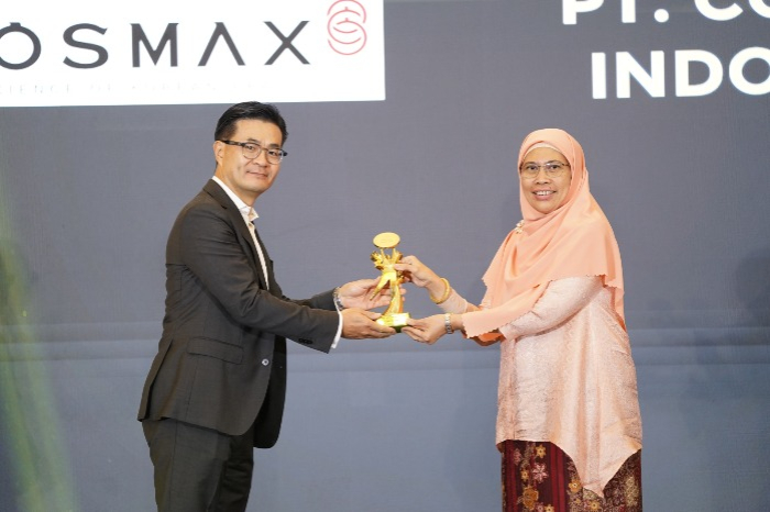 S.Korea's　Cosmax　wins　halal　award　in　Indonesia