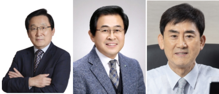 Shinsegae Live Shopping CEO Lee Seok-koo (left), BR Korea Vice President Do Se-ho (middle), Kyochon F&B Vice Chairman Song Jong-hwa (Courtesy of Shinsegae, BR Korea, Kyochon)