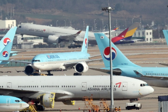 Korean　Air　may　give　up　Asiana’s　cargo　business,　4　routes　for　EU　approval