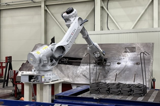 Robocon's automated rebar processing robot Aron