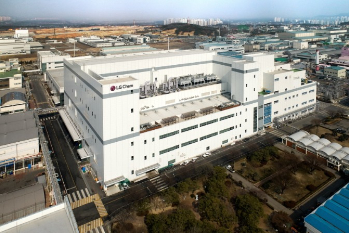 LG　Chem's　cathode　plant　in　Cheongju,　North　Chungcheong　Province　(Courtesy　of　LG　Chem) 