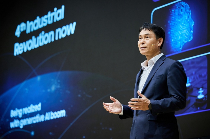 Park Yong-In, Samsung Electronics president and head of System LSI Business, speaks at the Samsung System LSI Tech Day 2023 on Oct. 5, 2023 in Silicon Valley (Courtesy of Samsung)