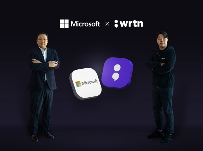 Microsoft　Korea　CEO　Willy　Cho　(left)　and　Wrtn　CEO　Lee　Seyoung　(Courtesy　of　Wrtn　Technologies)
