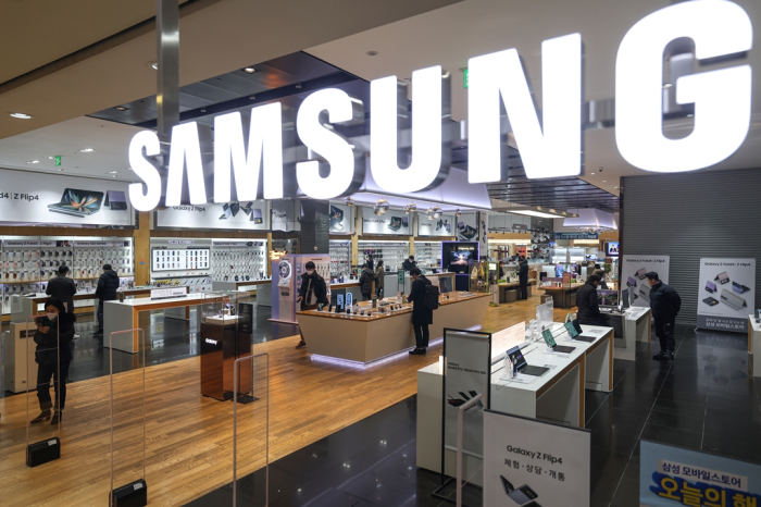 Samsung Electronics’ narrowed Q3 chip losses fuel more bullish outlook
