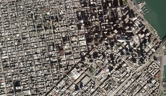 Satellite　image　captured　by　Maxar　Technologies　(Courtesy　of　Maxar　Technologies)