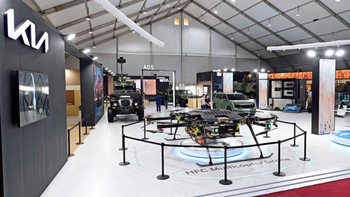 Kia showcases its futuristic military vehicles at Seoul ADEX 2023