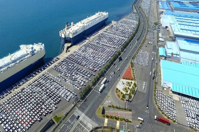 Car　shipping　port　in　Korea 