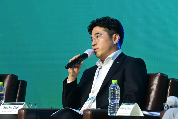 Choi　Sun-ho,　MMAA's　corporate　finance　team　leader 
