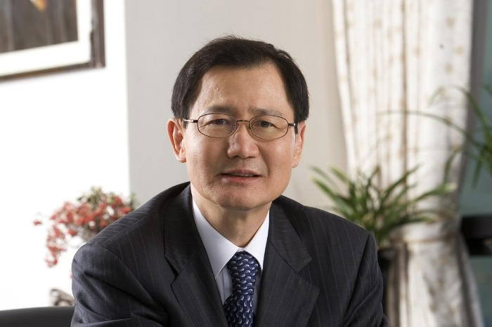 Park　Chan-koo,　chairman　of　Kumho　Petrochemical　Group